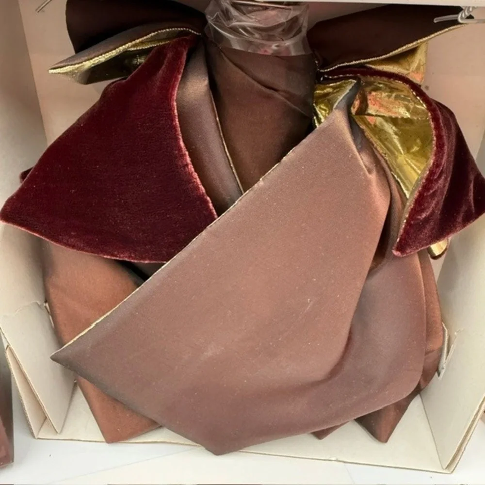 Barbie Couture Portrait in Taffeta 1996 Collector Edition Mattel 15528 Brown - Picture 5 of 9